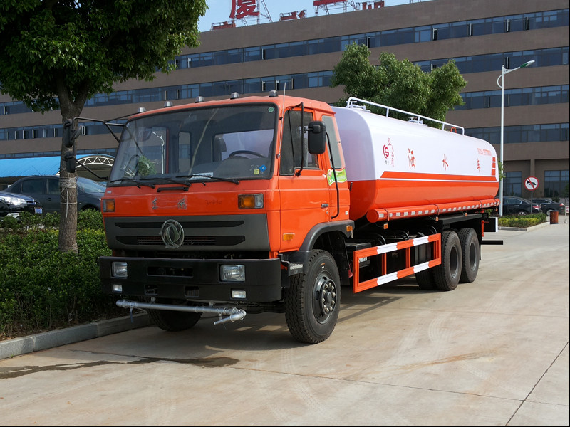 東風(fēng)后雙橋20方灑水車