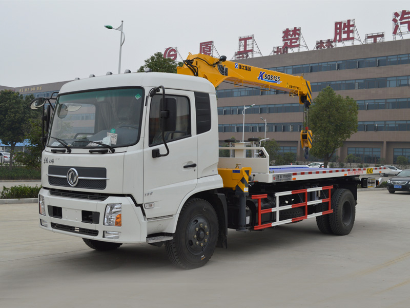 東風天錦平板帶吊清障車